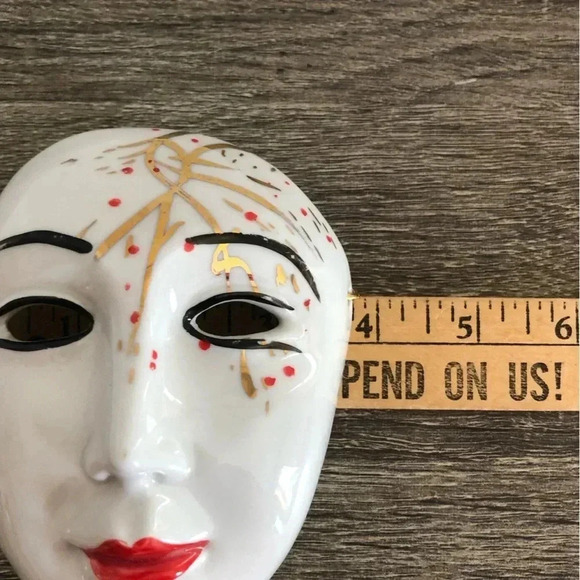 Vtg Hand Painted Porcelain Mask - Picture 8 of 8